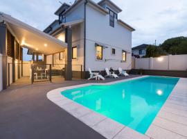 Coffs Jetty Beach House，位于科夫斯港的乡村别墅