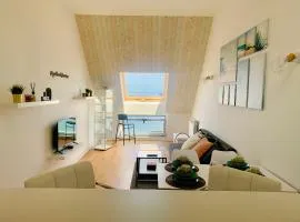 Apartamentos LAMAROSA -ATICO ,Vistas al Mar Cantabrico PARKING