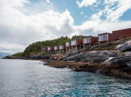 Aurora Fjord Cabins，位于灵塞德的酒店