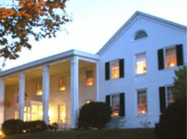 Historic General Lewis Inn，位于刘易斯堡的酒店