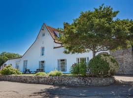 The Manor Coastal Hotel & Inn, Blakeney, Norfolk，位于布莱克尼的酒店