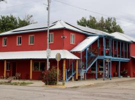 Mancos Inn，位于MancosMesa Verde National Park Visitor Center附近的酒店