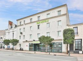 B&B HOTEL Les Sables-d'Olonne Centre Gare，位于莱萨布勒-多洛讷的酒店