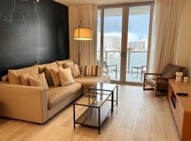 Premium Oceanview Living Full Kitchen & Miami Chic Vibes -14 A，位于哈兰代尔海滩的酒店