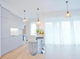 New! Spacious apartment in marina with a balcony