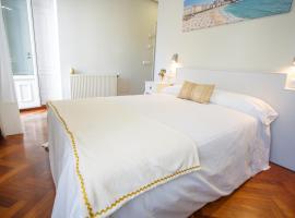 Hostal Costa Coruña，位于拉科鲁尼亚的酒店