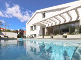 Santa Joana Apartments with garden and heated pool，位于里斯本阿尔瓦拉德市场附近的酒店