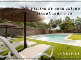 Jardines Villaverde，位于Villaverde de Pontones的带按摩浴缸的酒店