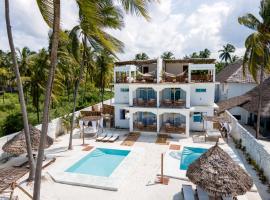 Coco Rise Villas - by Hostly，位于布韦朱的带泳池的酒店