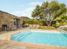 Beautiful Home In Monticello With Outdoor Swimming Pool