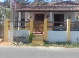 Uma casa para descansar em um cenário paradisíaco.