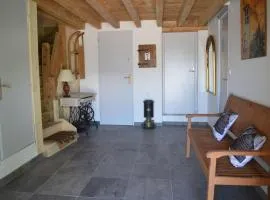 Maison de village rénovée 4 chambres avec vue sur lac - FR-1-593-6