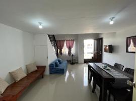 Manzil Jina Laiya House Rental，位于圣胡安的酒店