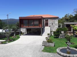 Casa de Santa Luzia，位于维拉·普拉亚·德·安科拉的乡村别墅