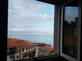 La casina del Reloj con vistas al mar