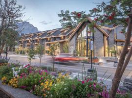 Peaks Hotel and Suites，位于班夫The Whyte Museum of the Canadian Rockies附近的酒店