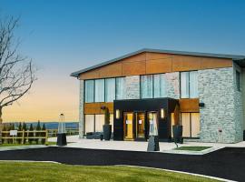 Mount Alverno Luxury Resorts，位于卡利登的酒店