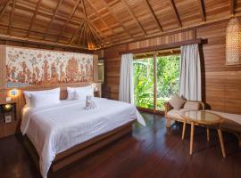 Giriwood Hotel & Villa，位于姆杜克的酒店