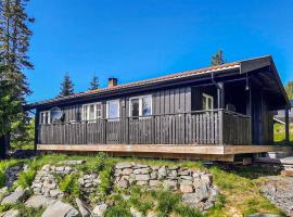 Amazing Home In Lillehammer With Wifi, 3 Bedrooms And Sauna，位于利勒哈默尔的别墅