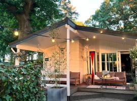 Het Verwende Nest met privé Hottub & tuin，位于福尔特赫伊曾的酒店