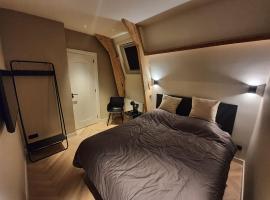 Super de luxe privékamer op een toplocatie - Room 2，位于海边的艾格蒙特的民宿