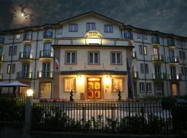 华伦天奴酒店，位于阿奎泰尔梅的酒店