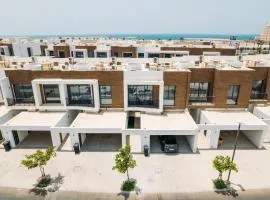 Family vacation villa with private pool and access to beach