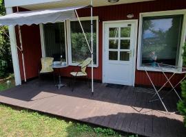 Bungalow (hälfte) Backbord Ahlbeck (Usedom)，位于塞巴特阿尔贝克的酒店