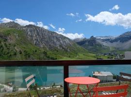 Tignes Joli Studio avec vue imprenable sur le lac，位于蒂涅的酒店