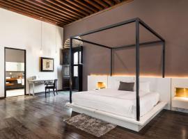 El Mes&oacute;n de Santa Rosa，位于克雷塔罗的带泳池的酒店