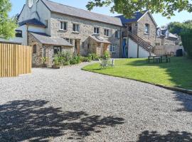 THE OLD RECTORY GLEBE HOUSE in Jacobstow 10 mins to Widemouth bay and Crackington Haven,15 mins Bude,20 mins tintagel, 27 mins Port Issac，位于布德的酒店