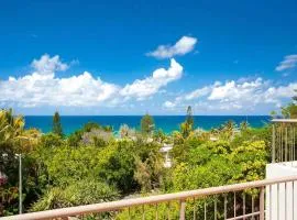 Ocean Terraces Split Level Apartment At The Beach