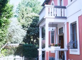 La Villa bed & breakfast，位于米兰的酒店