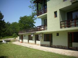 Hotel Gorski Kat，位于Ledenik的酒店