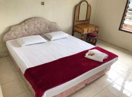 Hotel Miranda at Desa Wisata Berastagi，位于不拉士打宜的酒店