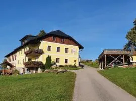 Mitterhirschberg, Familie Schweighuber