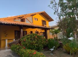 Excelente casa na Praia do Coqueiro com 4 suítes a 100m da praia，位于CoqueiroItaqui Beach附近的酒店