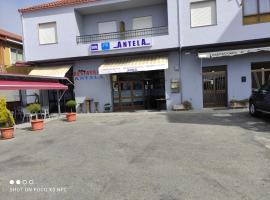 Restaurante hotel antela，位于奥伦塞的酒店