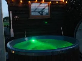 Four seasons with wood fuel hot tub Country retreat