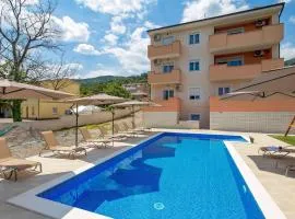 Amazing Apartment In Opric With Outdoor Swimming Pool, Wifi And 1 Bedrooms