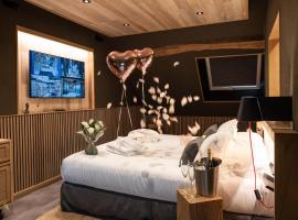 Le Studio des Prés Verts Suite Design avec Jacuzzi Privatif，位于Jouey的酒店