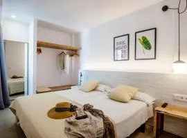 Apartamentos Es Pujols - Emar Hotels