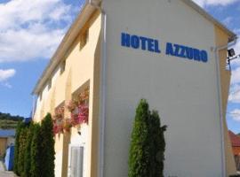 Hotel Azzuro，位于比斯特里察的酒店