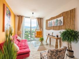 Boho Chic, Apart- condo cerca de SJO Intl airport，位于Barrial的酒店