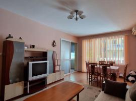 Нашето място，位于帕莫瑞的酒店