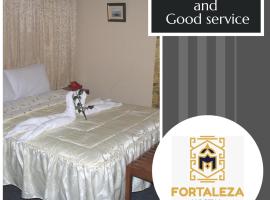 Hostal Fortaleza，位于普诺的旅馆