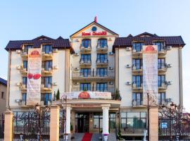 朱利亚诺酒店，位于布加勒斯特的酒店