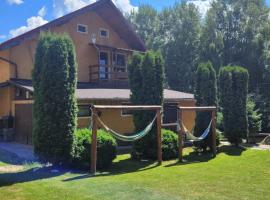 Cabana Sebes Bera，位于弗格拉什的海滩酒店