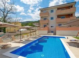 Awesome Apartment In Opric With Outdoor Swimming Pool, Wifi And 1 Bedrooms