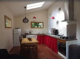 petite maison dans les pins